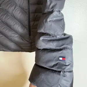 Tommy Hilfiger Packable‎ Lightweight Premium Down Puffer Jacket Womens XS Gray thumbnail 4