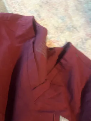 Figs xxl burgundy top thumbnail 8