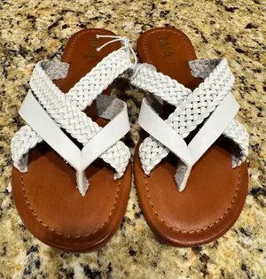 MIA Leather‎ Thong Sandals thumbnail 1
