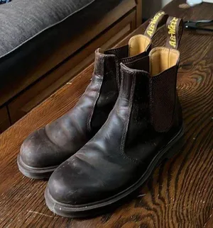 Dr. Martens Brown thumbnail 1
