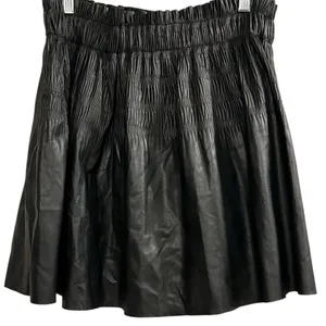 7 For All Mankind Women's‎ Black Faux Leather Mini Skirt Size M pleated Lined thumbnail 1
