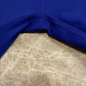 Fabletics Cherise Mid Rise Leggings Mesh Panel Athletic Medium Blue Black thumbnail 7