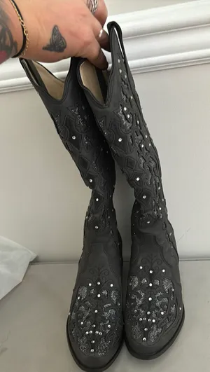Cowboy boots Size 7 thumbnail 2