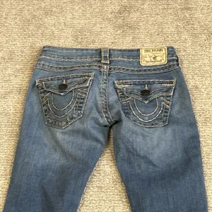 True Religion Billy Super T Jeans Womens 24 Straight Low Rise Actual 26x32 USA thumbnail 9