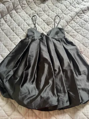H&M Bubble Dress thumbnail 1