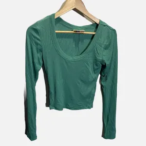 Universal Threads Green Ribbed Scoop Neck Long‎ Sleeve Top Womens Small thumbnail 2