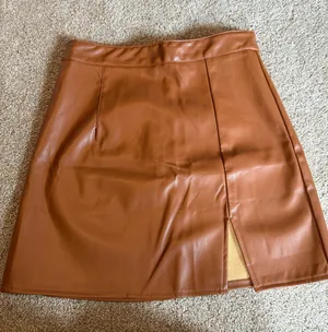 SheIn Leather skirt thumbnail 1