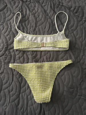 Triangl Bikini thumbnail 2