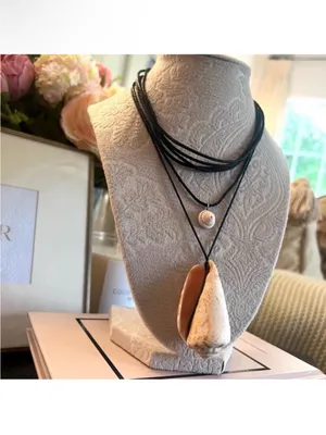 NWT FREE PEOPLE Carolina Shell Layered Necklace in Black thumbnail 6