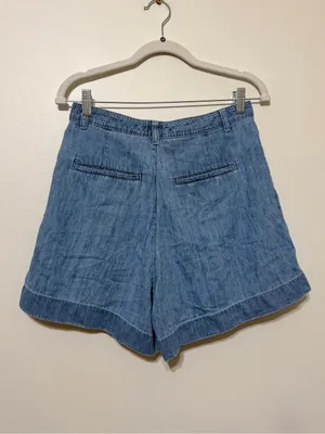GAP Chambray High Rise Pleated Short 5” Size 6 thumbnail 5