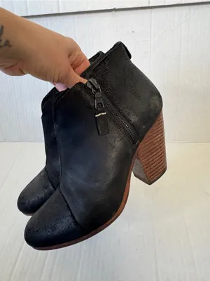 Rag & Bone Black Suede Leather Ankle Boots Womens 6.5 Booties Fall Classic Heel thumbnail 2