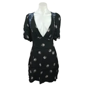Free People Mockingbird Black Floral Deep V-Neck Open-Back Lace Mini Dress Sz 2 thumbnail 6