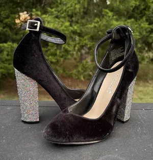 Shoedazzle Black Velvet Ulyssa Rhinestone Ankle Strap Block Heels Size 6 thumbnail 1