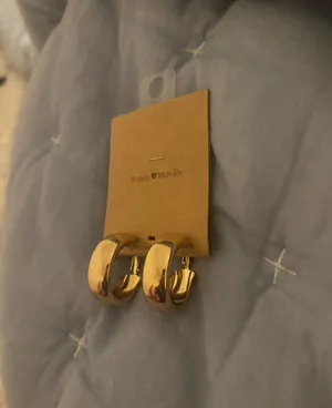 Gold Hoop Earrings (Paris exclusive) thumbnail 1