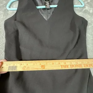 Lauren Ralph Lauren Sheath Dress Sz 4 Black V-Neck Sleeveless Timeless Classic thumbnail 9