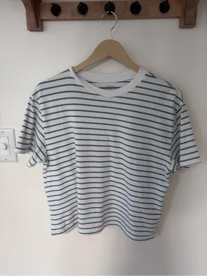 Abercrombie & Fitch Soft Collection 100% Cotton T-Shirt Women’s S White & Green thumbnail 3