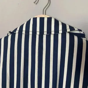 Express Women's S Blue White Striped Pleated Back Trench Coat Size Small Preppy‎ thumbnail 11