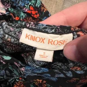 Knox‎ Rose Floral Jumpsuit size small thumbnail 4