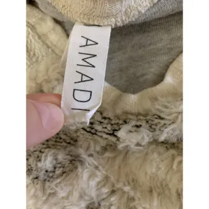 Amadi‎ Textured Faux Fur Knit Sweater Cream Gray Bell Sleeve Pullover Small thumbnail 3