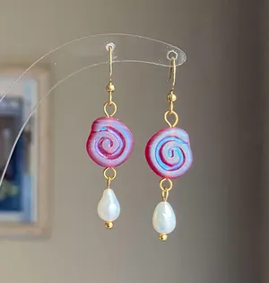 Handmade boho grunge fairy whimsical funky style quality Czech glass swirl pearl dangle earrings🌀⭐️ thumbnail 2