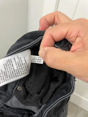 American Eagle Size 10 Black Strigid Highest Rise Mom Jeans thumbnail 9