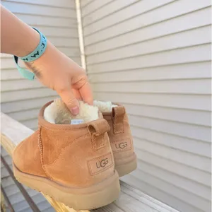 UGG Mini Boots Chestnut thumbnail 3