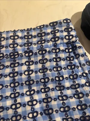 Vineyard Vines Blue Eyelet Gingham Patterned Women's Shorts thumbnail 3