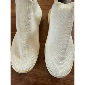 Rothys Womens Chelsea Boot Bright‎ White Knit Sustainable Ankle Boots Size 7.5 thumbnail 2