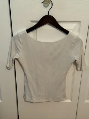 Abercrombie & Fitch Boat Neck Ribbed Low Back Tee thumbnail 2