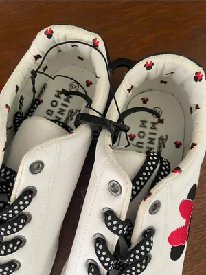 White womens Minnie Mouse sneakers new size 8.5 and 9.5 thumbnail 3