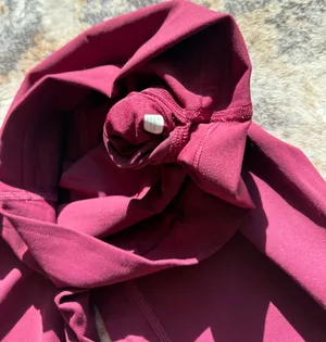 lululemon athletica Women's Burgundy Wunder Under High-Rise Leggings thumbnail 4