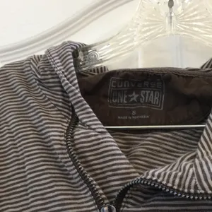 FINAL MARKDOWN Unique Converse Hoodie (S) thumbnail 3