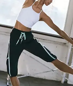 Free People No Fear Run Cropped Pants Sz S thumbnail 1