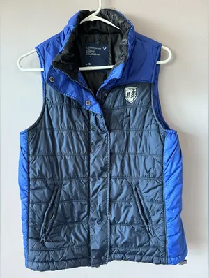 American‎ Eagle Women’s Vintage Early 90s Puffer Vest Size Large thumbnail 1