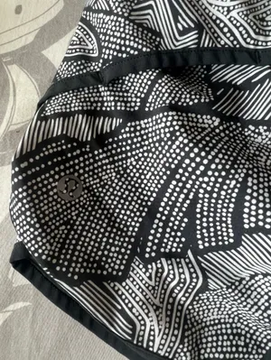 Lululemon Speed Up Shorts thumbnail 2