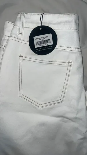 Charlotte Mid Rise Wide Leg Jeans Off White thumbnail 3