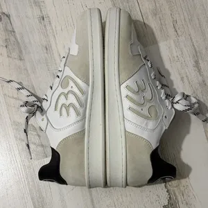 33.9 The Original White and Black Women's Sneakers thumbnail 8