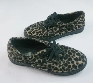 Vans 6.5 Furry Leopard Sneakers Shoes thumbnail 1