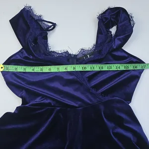 Lulus -793 Navy Cold Shoulder Surplice V-Neck Lace Velvet Mini Dress‎ Size M thumbnail 7