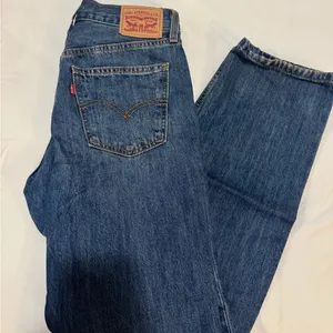 Levi's Straight Leg Blue Jeans thumbnail 3