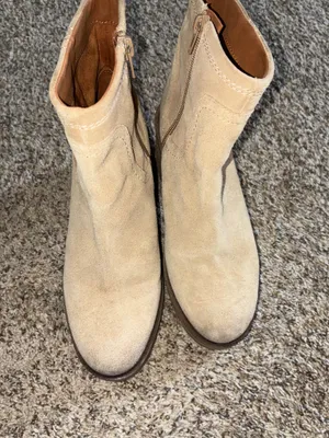 Tan Boots Size 7.5 thumbnail 3