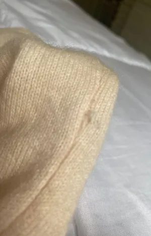 Lord and Taylor Baby Pink Cashmere Sweater thumbnail 3