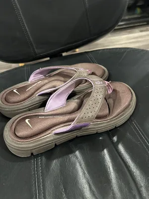 Nike Brown & Lavender Comfort Thong Sandals thumbnail 3