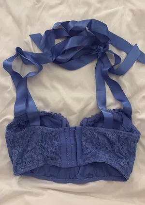 Urban Outfitters Top thumbnail 1