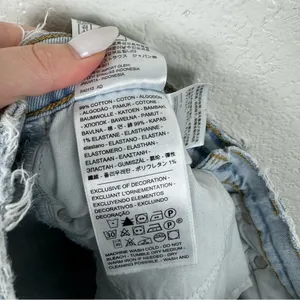 Levi's Wedgie Straight Light Wash Distressed Jeans Cotton Blend Size 24 thumbnail 6