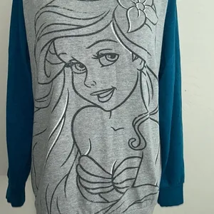 5/$30 🎈 Disney medium Ariel little mermaid pullover‎ sweatshirt thumbnail 2
