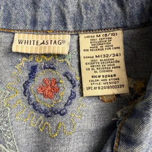 White Stag Denim Shirt Jacket Women Medium Stone Wash Floral Embroidered Boho thumbnail 6