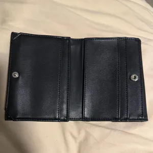 Vintage 1990’s Genuine Leather minimalist Esprit Wallet thumbnail 5