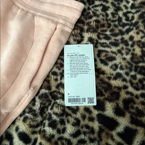 Lululemon Brand new joggers thumbnail 2