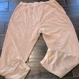 Aerie cozy joggers with pockets size medium oversized thumbnail 5